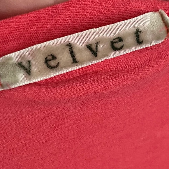 Velvet by Graham & Spencer • Women's V-Neck Coral T-Shirt - Picture 5 of 5